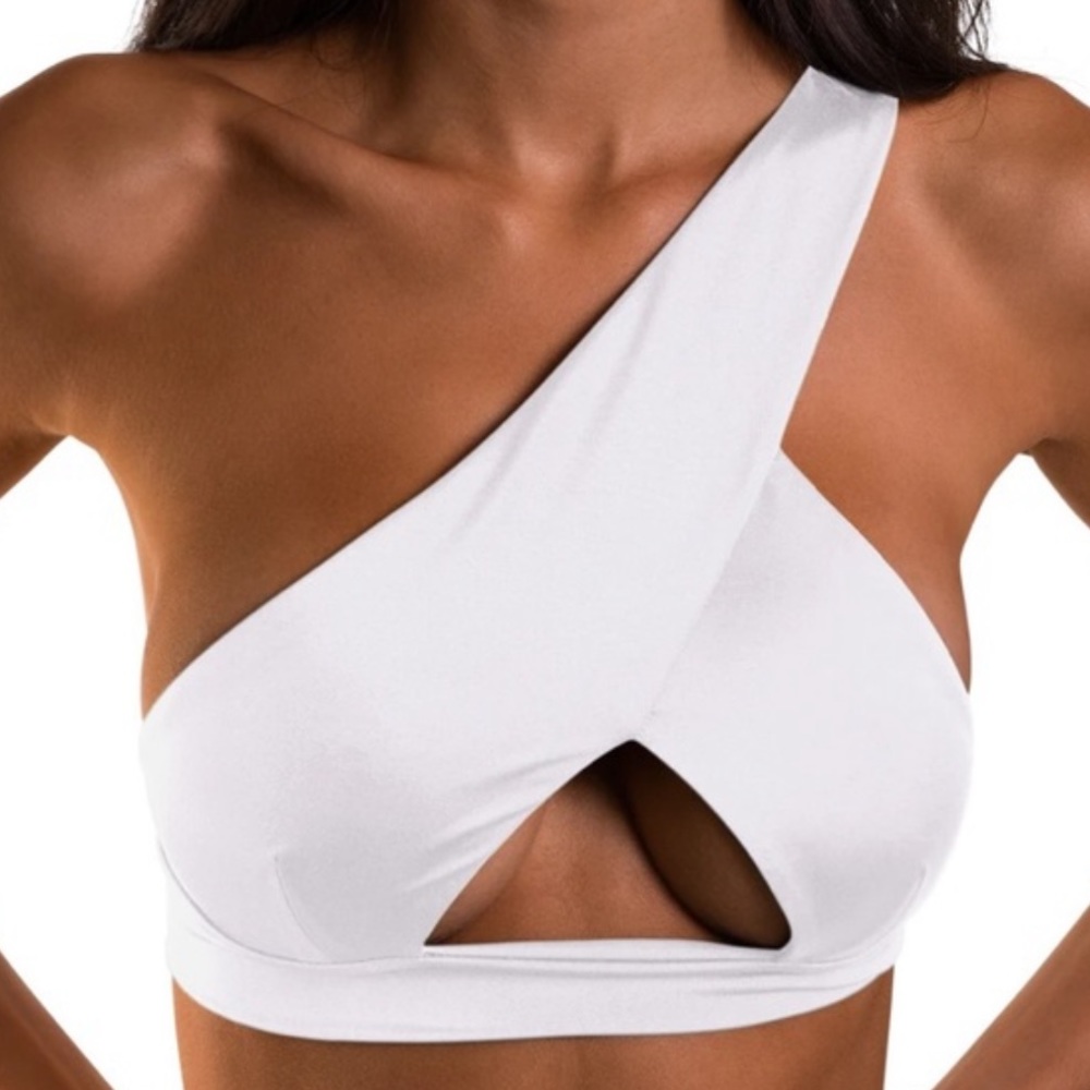 Brand new white ALT swim moss top